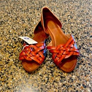Universal Thread cognac woven sandals.  Size 8